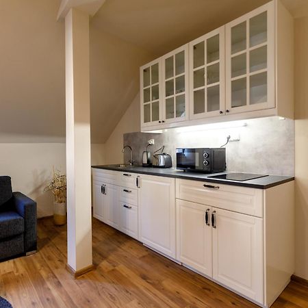 Apartments Menuet Karlovy Vary Bilik gambar
