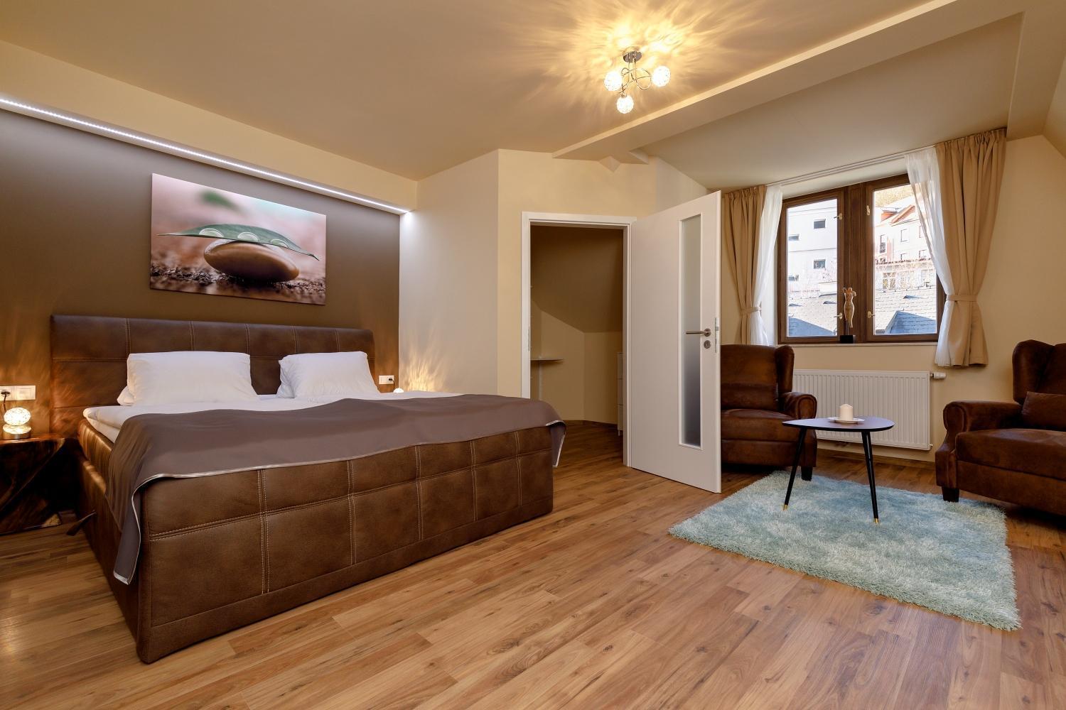Apartments Menuet Karlovy Vary Bilik gambar
