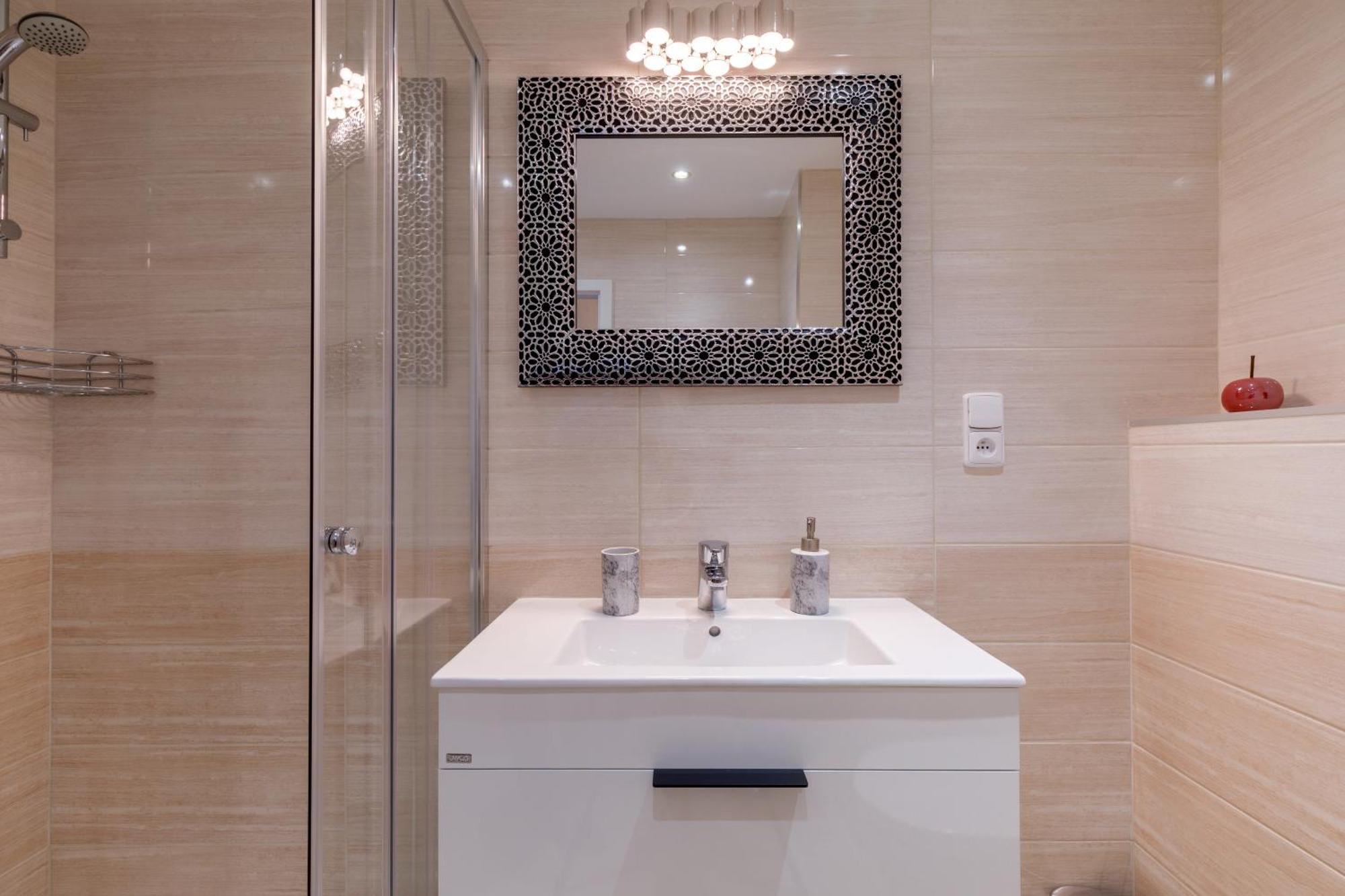 Apartments Menuet Karlovy Vary Bilik gambar