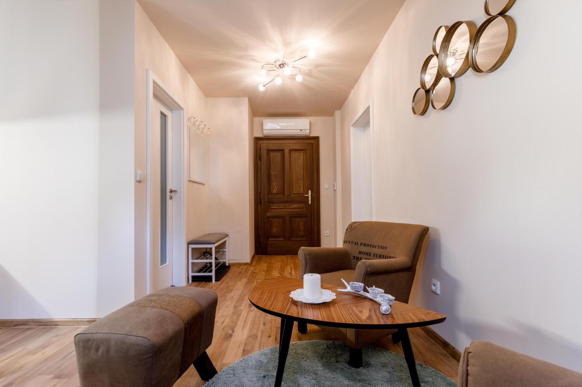 Apartments Menuet Karlovy Vary Bilik gambar