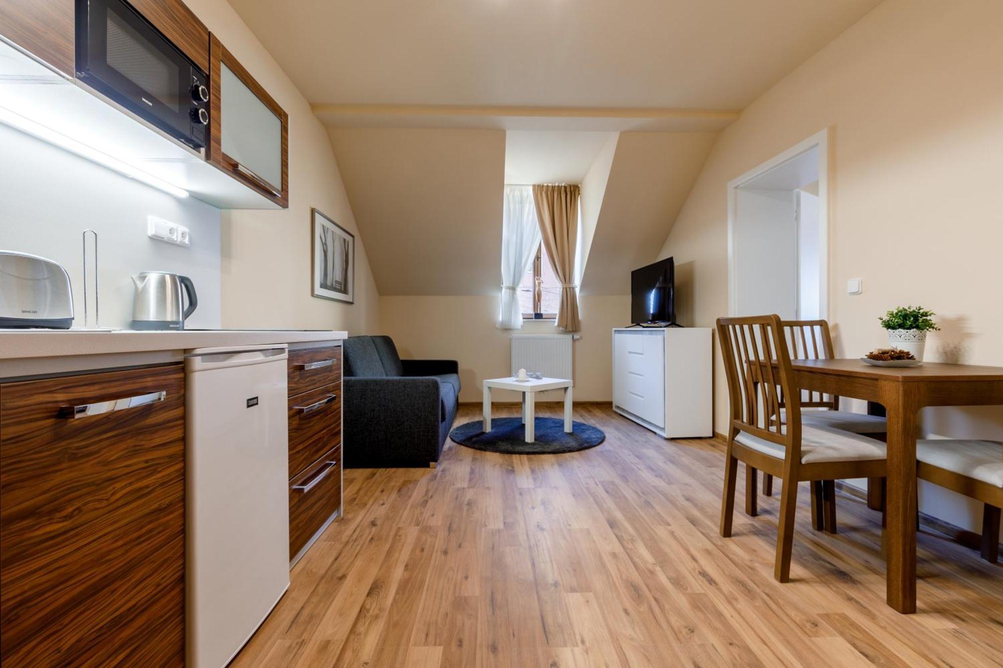 Apartments Menuet Karlovy Vary Bilik gambar