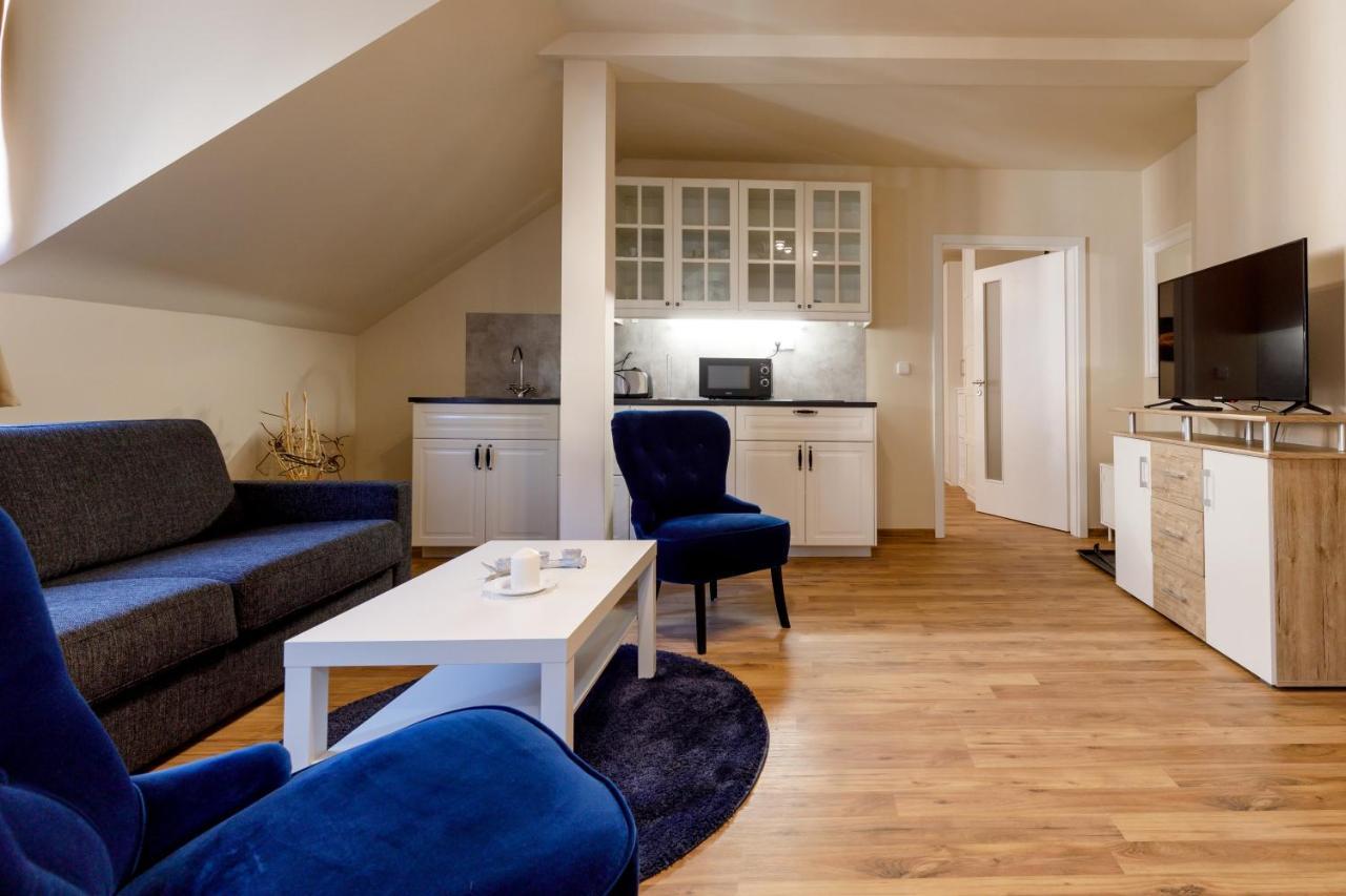Apartments Menuet Karlovy Vary Bilik gambar