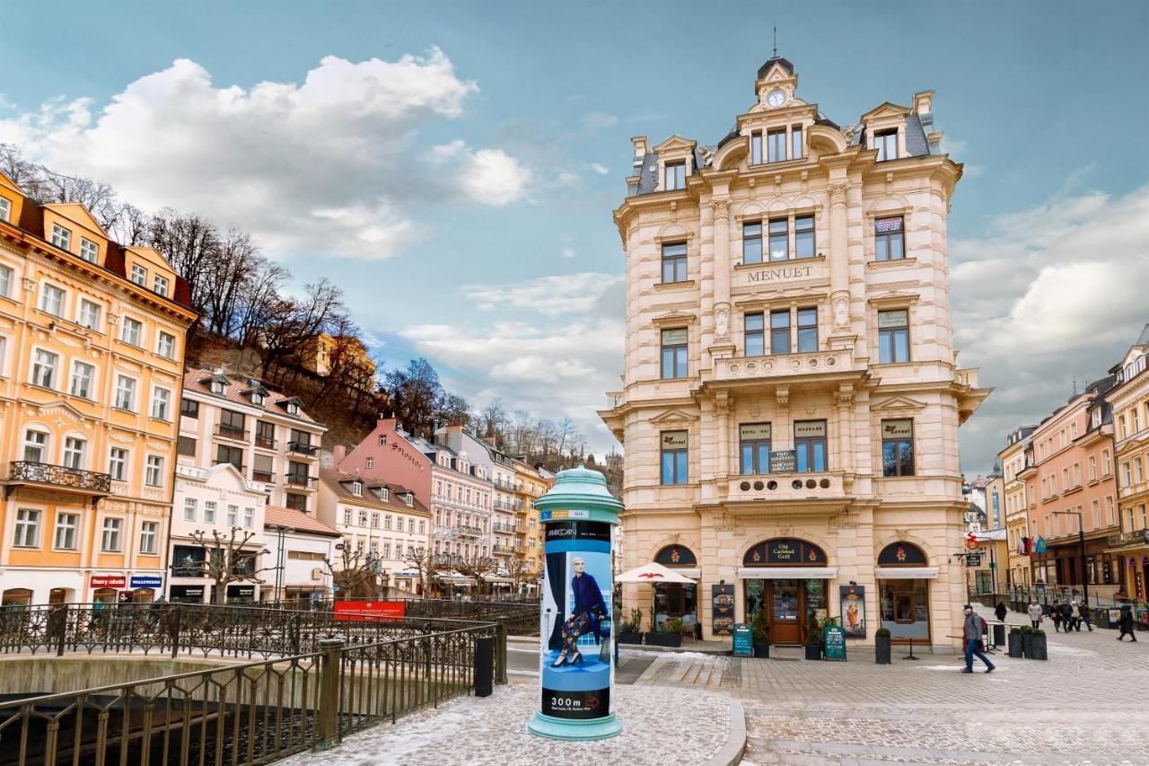 Apartments Menuet Karlovy Vary Luaran gambar